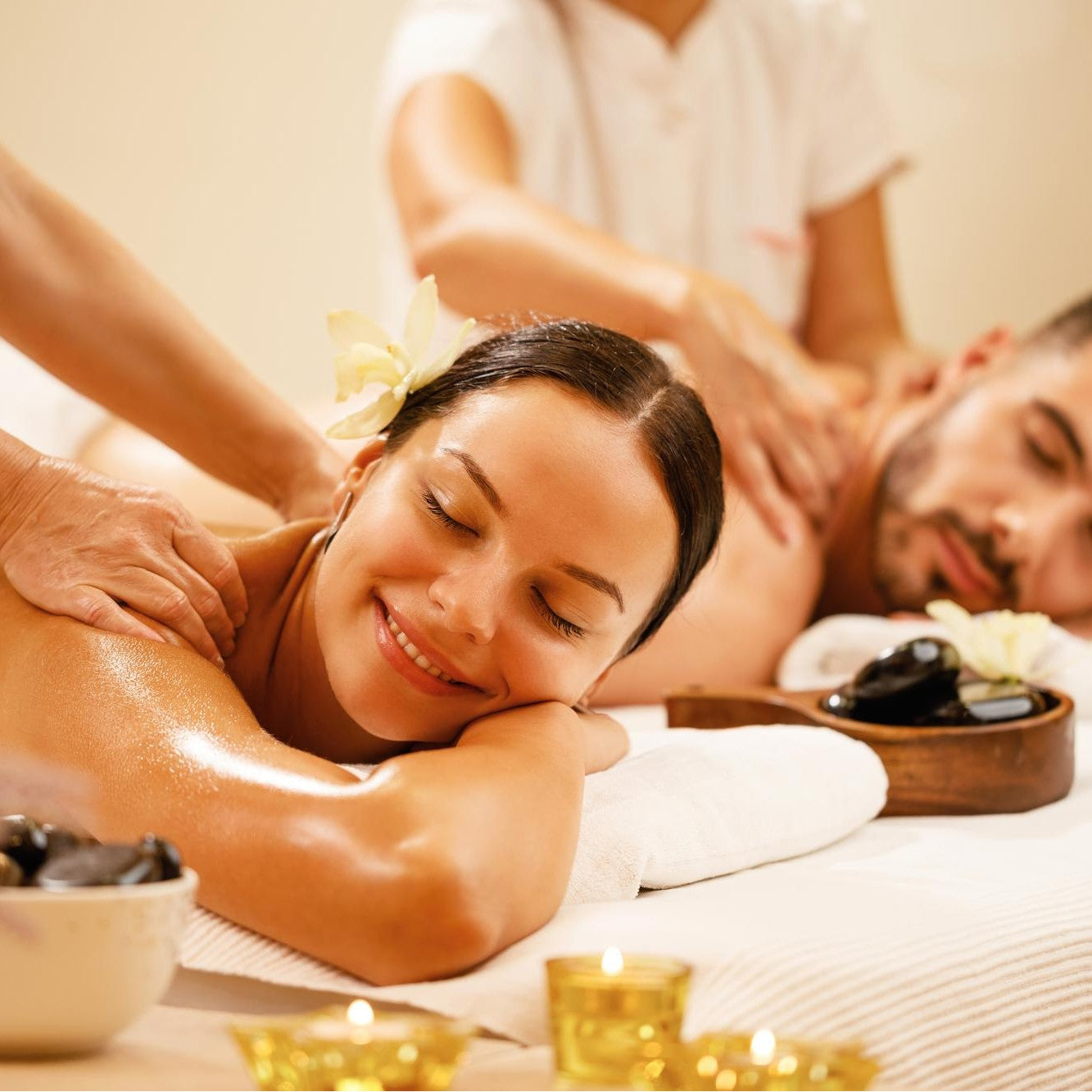 Couple’s Aromatherapy Massage — 60 min (for two)