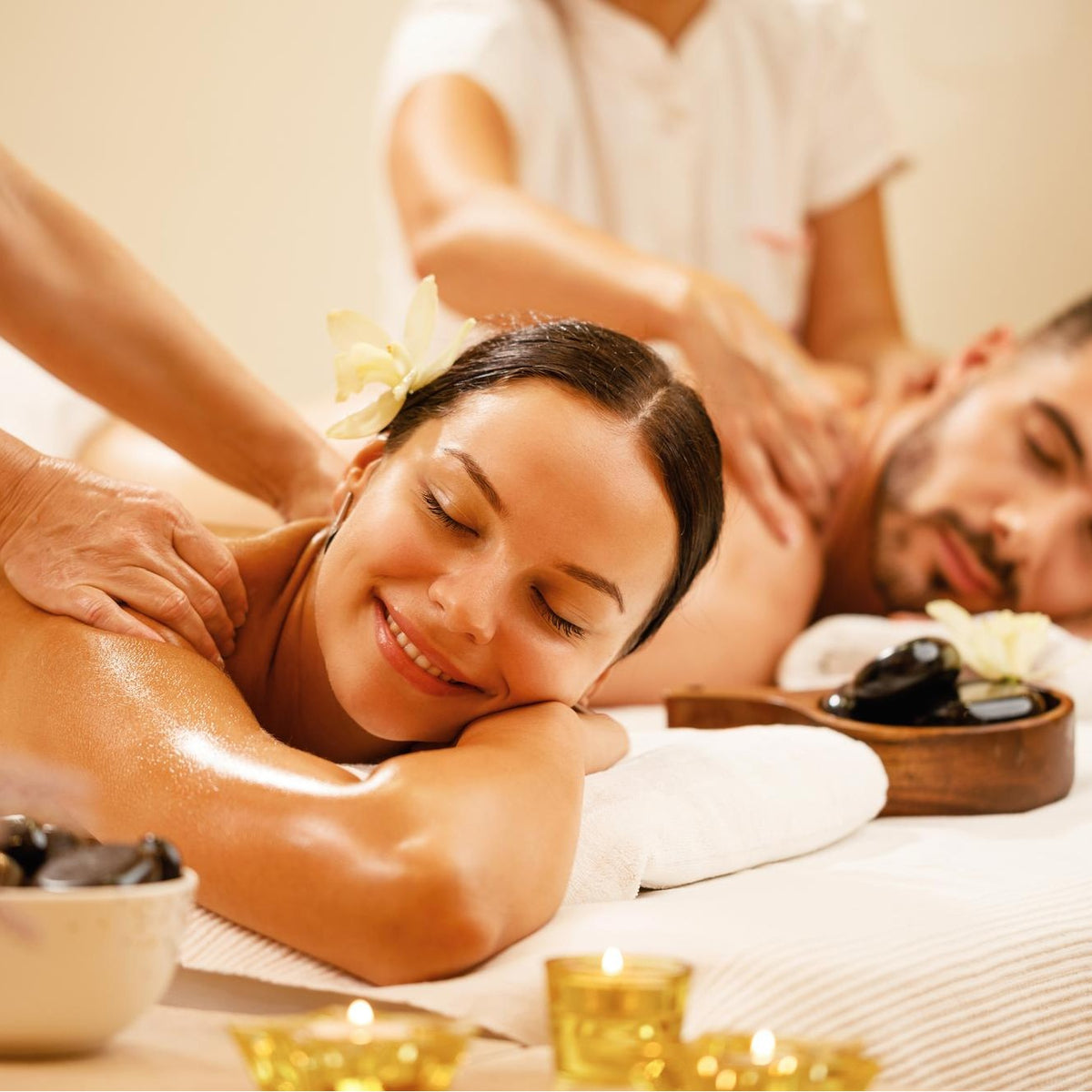 Couple’s Aromatherapy Massage — 60 min (for two)